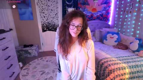    online show from September 20, 2025, 9:49 pm