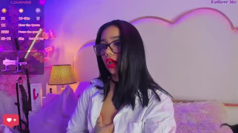 Snapshot of senniabella chatting on October 9, 2025, 2:59 pm Sennia online show from October 9, 2025, 2:59 pm