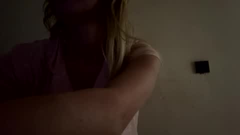 Snapshot of sennya_hayes chatting on October 5, 2025, 11:46 pm Sennya online show from October 5, 2025, 11:46 pm