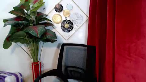 sensational_yeng online show from October 18, 2025, 2:40 pm