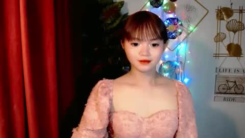 sensational_yeng online show from December 19, 2025, 9:33 pm