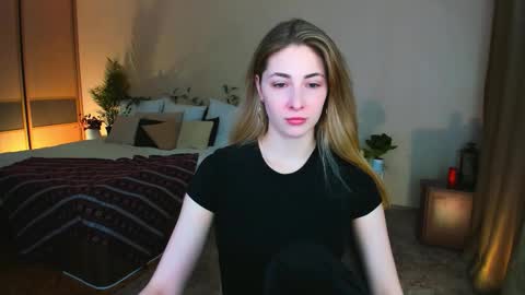 sensitiveheartt online show from February 4, 2026, 11:16 am