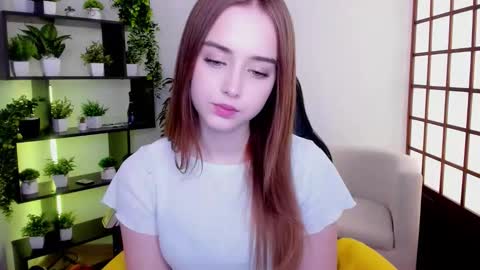 Snapshot of sensual_amy_ chatting on March 4, 2026, 8:31 am Emily online show from March 4, 2026, 8:31 am