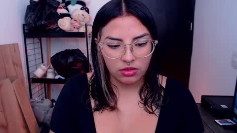 Snapshot of sensual_flame chatting on September 16, 2025, 2:40 pm Camille and sophie online show from September 16, 2025, 2:40 pm