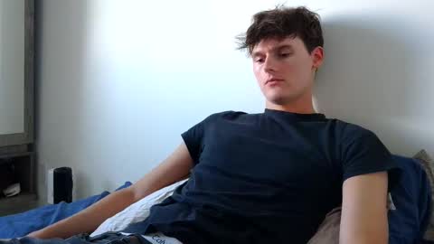 Cam online show from April 16, 2026, 7:36 pm