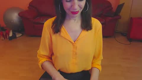 sensualmyra online show from December 31, 2024, 10:04 am