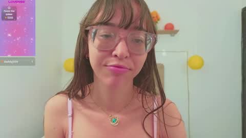 serafina_ online show from January 17, 2025, 12:31 pm