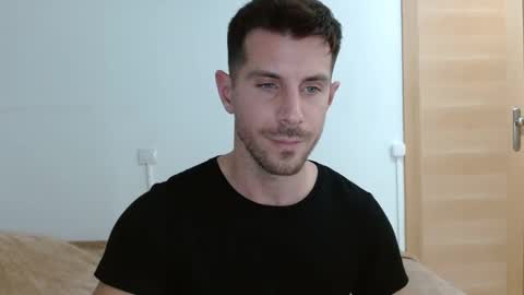 Snapshot of serafino94 chatting on March 7, 2025, 12:48 am serafino94 online show from March 7, 2025, 12:48 am