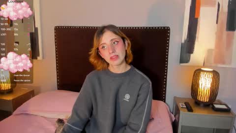 Seraphine star online show from February 15, 2026, 9:44 pm