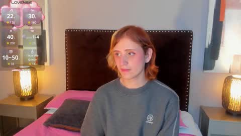 Seraphine star online show from March 25, 2026, 2:39 am