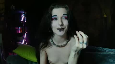 Seraphin Munster online show from April 3, 2026, 11:14 pm