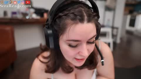 SeraReads online show from April 19, 2026, 1:43 pm