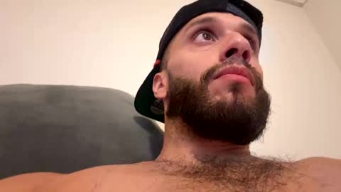 serebob4 online show from November 23, 2025, 3:17 am