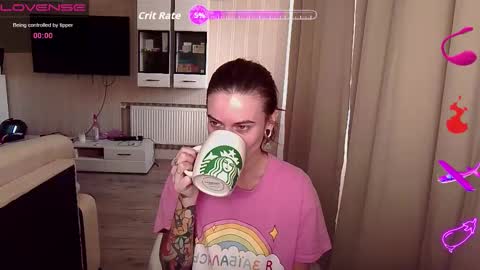 Snapshot of serenamilss chatting on September 18, 2025, 7:43 am serenamilss online show from September 18, 2025, 7:43 am