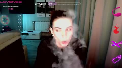 Snapshot of serenamilss chatting on November 19, 2025, 7:03 pm serenamilss online show from November 19, 2025, 7:03 pm