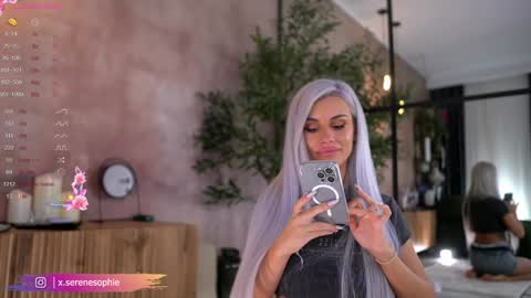 Serene Sophiex online show from September 19, 2025, 8:42 pm