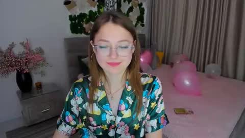 Ophelia online show from February 17, 2025, 10:36 pm