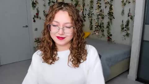 Ophelia online show from October 14, 2025, 4:19 pm