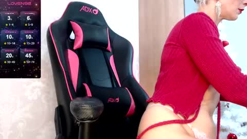 Snapshot of serenexxmilf chatting on December 22, 2024, 8:05 am serenexx  your MILF online show from December 22, 2024, 8:05 am