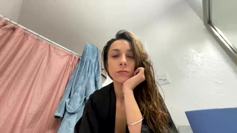 serenityroseee online show from February 21, 2026, 9:49 pm