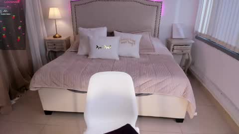 Serenna Cruz online show from March 5, 2025, 8:00 pm