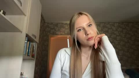 Snapshot of serinalasch chatting on May 27, 2026, 7:38 am Sofia online show from May 27, 2026, 7:38 am