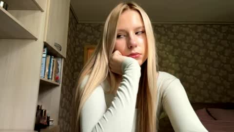 Snapshot of serinalasch chatting on June 2, 2026, 6:26 am Sofia online show from June 2, 2026, 6:26 am
