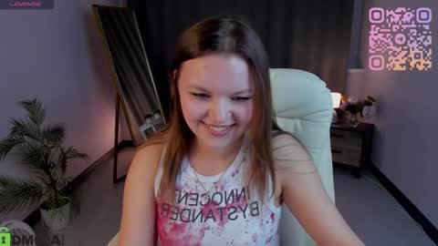 Snapshot of serinella chatting on March 3, 2026, 12:22 pm Serinella online show from March 3, 2026, 12:22 pm