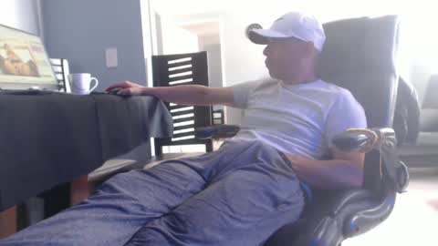 hetero serio discreto online show from February 20, 2025, 7:41 pm