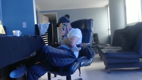 hetero serio discreto online show from February 27, 2025, 10:31 pm