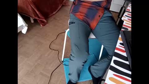 serpenttiin online show from November 2, 2025, 1:02 pm