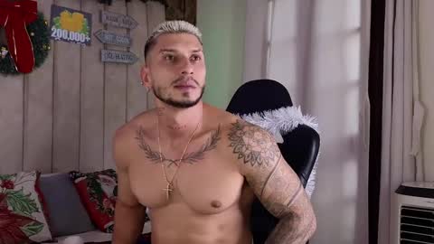 HEY IM SETH online show from December 31, 2024, 6:02 pm