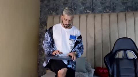 HEY IM SETH online show from February 28, 2025, 12:43 am