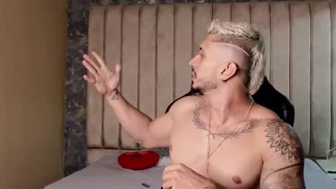 HEY IM SETH online show from March 11, 2025, 11:15 pm