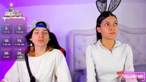 sett_and_gwen online show from December 15, 2024, 8:25 pm