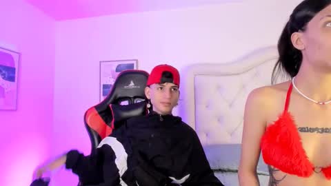 sett_and_gwen online show from December 26, 2024, 3:16 am