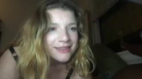 seturselfonfyre online show from October 22, 2025, 12:44 am