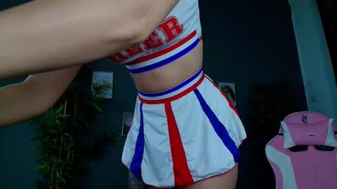 seven_sinsss online show from December 14, 2025, 5:13 am