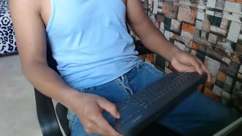 Snapshot of sexatlexx chatting on October 15, 2025, 9:59 pm arnold online show from October 15, 2025, 9:59 pm