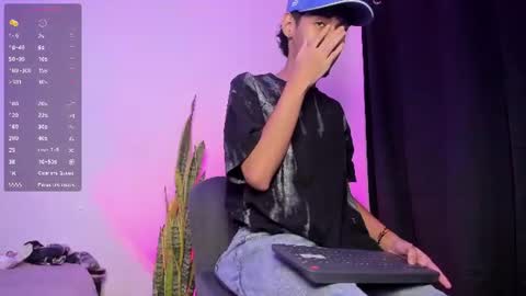 sexdealers69 online show from June 11, 2026, 12:36 pm