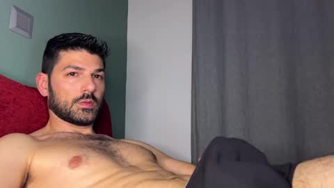 Snapshot of sexfriendch chatting on February 21, 2025, 12:49 am Lucenzo online show from February 21, 2025, 12:49 am