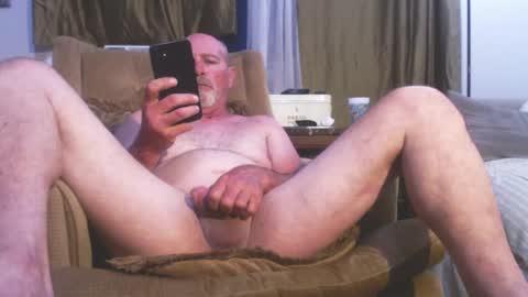 Snapshot of sexjunkie8 chatting on December 19, 2024, 7:07 am Sex Junkie online show from December 19, 2024, 7:07 am