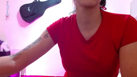 sexmilkdirty online show from December 18, 2024, 12:54 am