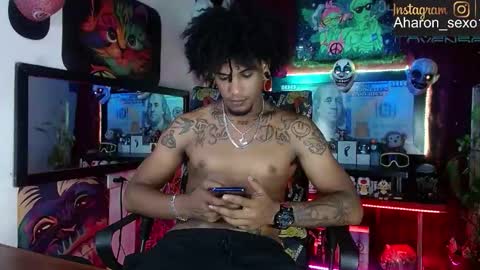 Aharon  ravelo online show from December 16, 2025, 7:24 am