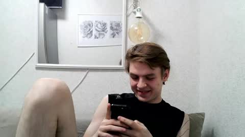 Jennis and OliverPvt is open online show from April 29, 2026, 6:58 pm