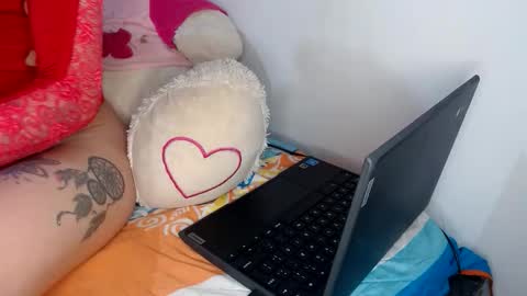 Snapshot of sexseason777 chatting on November 18, 2025, 10:03 pm STIIV G online show from November 18, 2025, 10:03 pm