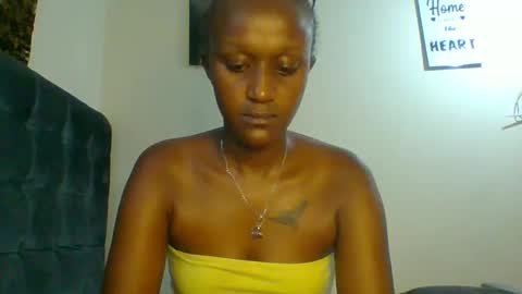 Snapshot of sexsy_sally chatting on December 22, 2024, 4:27 pm sexsysally online show from December 22, 2024, 4:27 pm