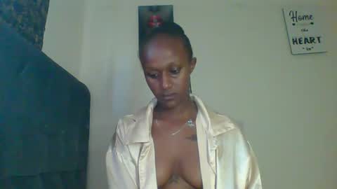 Snapshot of sexsy_sally chatting on December 26, 2024, 5:04 am sexsysally online show from December 26, 2024, 5:04 am