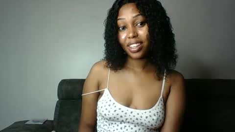Snapshot of sexttiana_ebony chatting on October 11, 2025, 10:14 am sexttiana_ebony online show from October 11, 2025, 10:14 am
