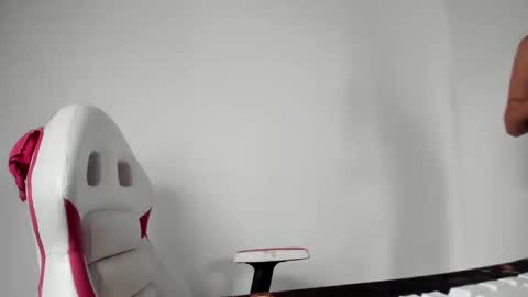 SARA    online show from January 15, 2025, 9:20 pm